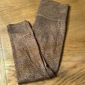 Gently used Athleta cropped tights size M